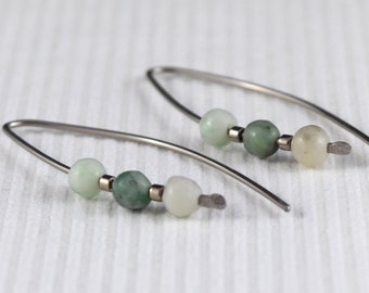 Niobium earrings - Ching Hai Jade - hypoallergenic earrings - Sensitive ears - Niobium threader - Green earrings - Nickel free earrings