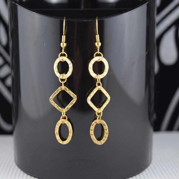 Lightweight golden dangle earrings - Simple gold earrings - Gold plated - Long dangle earrings - Free shipping to CANADA