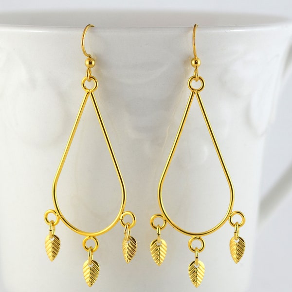 Dangle earrings - Lightweight gold-plated earrings - Long earrings - Gold-plated surgical steel hooks - Free shipping to CANADA