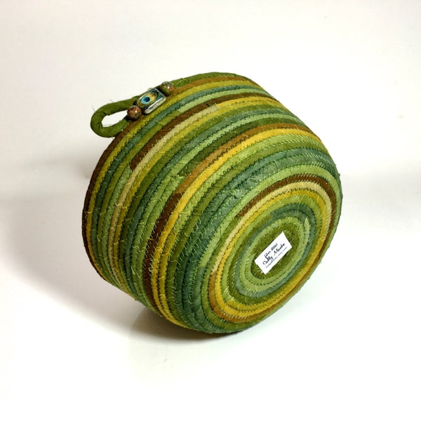 Coiled Rope Basket- Muted Green Fabric Bowl -  Quilted Fiber Art Organizer Bowl - Hand Dyed Fabrics - Suede Look Cotton - Sally Manke