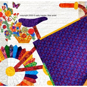 Puede incluir: Una colcha colorida con una bicicleta con una cesta de flores, una mariposa y el texto "copyright 2020 &copy; sally manke, fiber artist".