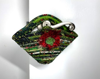 Corde enroulée Corde à linge Panier de poignée de porte pour prise de porte dérobée, organisateur de porte de vacances suspendu, vert de Noël