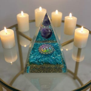 Handmade Aquamarine Chakra Healing Pyramid