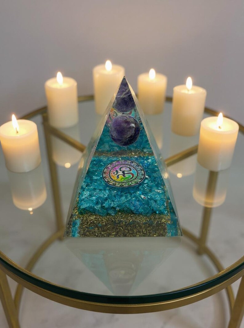 Handmade Aquamarine Chakra Healing Pyramid