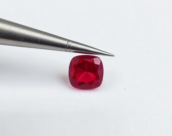 Natural Bloody Red Ruby, 10-12 Carat Square Loose Gemstone