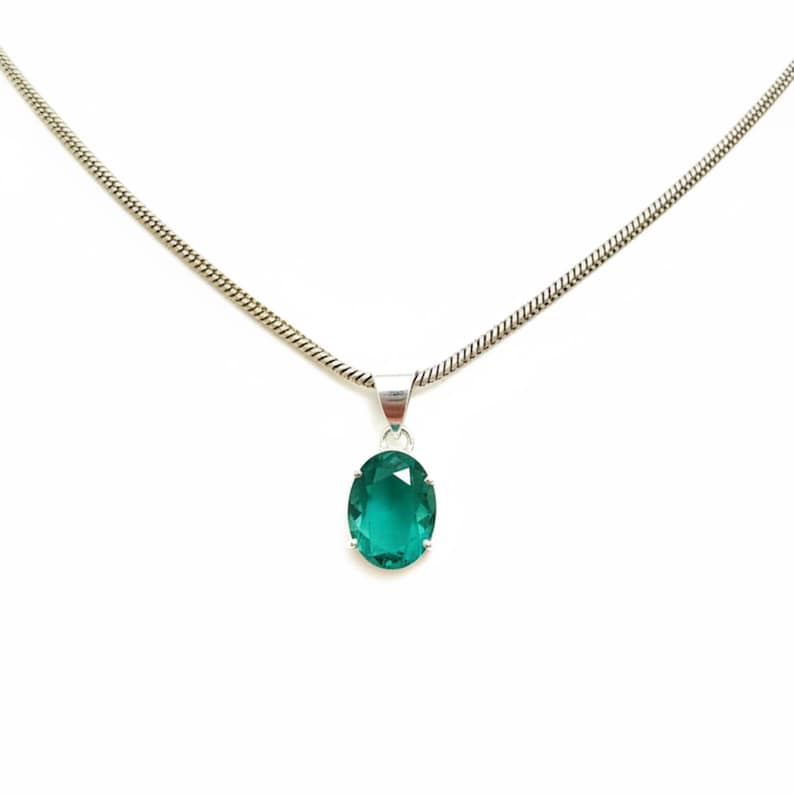 Natural Green Emerald Pendant Oval Shape