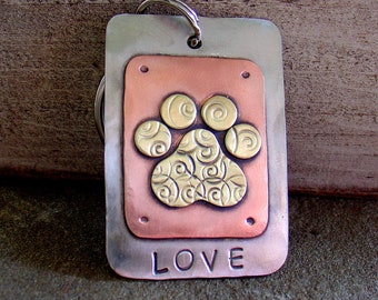 LOVE my pets key chain- fancy paw print