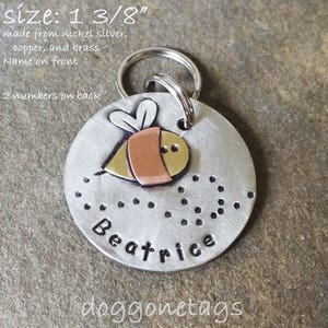 Placa de identificación personalizada para mascotas - Bee - Placa de identificación hecha a mano - Placa de identificación personalizada para collar de perro - Placa de identificación para perros