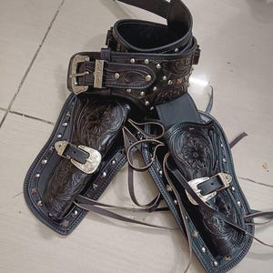 New Western .22 Cal Cowboy Right hand Holster and Cartridge belt for single action revolver Gift