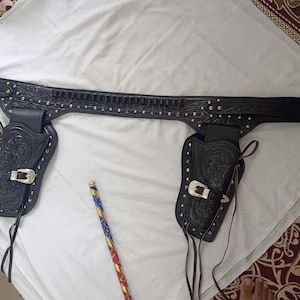 New Western .22 Cal Cowboy Right hand Holster and Cartridge belt for single action revolver Gift