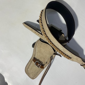 new Western .22 Cal Cowboy Right hand Holster and Cartridge belt for single action revolver Gift
