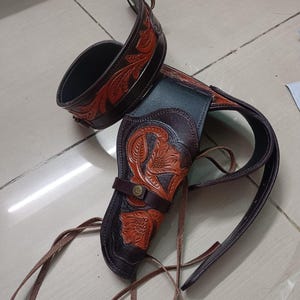HidesGroup Handmade Western Leather Revolver Holster with Belt – Fits 4&quot; to 6.5&quot; Barrel – .22, .38/.357, .44/.45 Cal – Cowboy Style