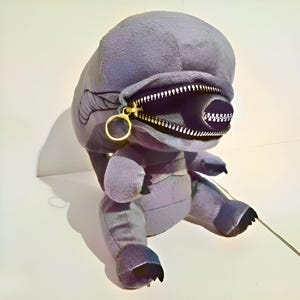 Alen Xenomorph Plushie Extra Terrestrial