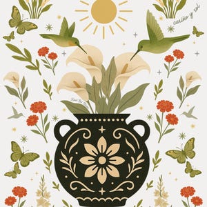 Op de afbeelding: Een illustratie met een zwarte vaas met bloemen, gevuld met witte calla's. De afbeelding bevat kolibries, vlinders, bloemen en de tekst "cariño y sol" op een witte achtergrond.