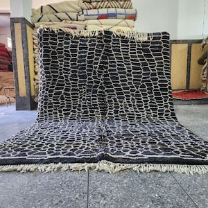 Handmade Moroccan Grid rug- Berber woolen rug- Moroccan Black and white rug- Custom Beni ourain rug -Checkered rug - Checkerboard rug 8x10