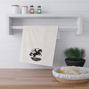Elegant Horse-Themed Tea Towels, Farmhouse Décor, Kitchen Essentials, Gift for Equestrian Lovers, Housewarming Gift, Imprint Design