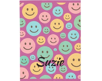 Personalized Smiley Face Velveteen Plush Blanket: Cheerful Home Decor Gift