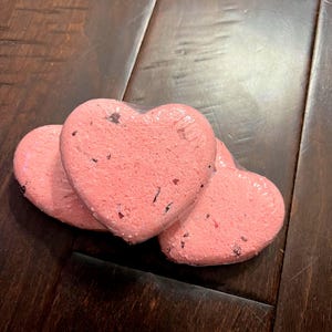 Bathbomb- Rosewater glow