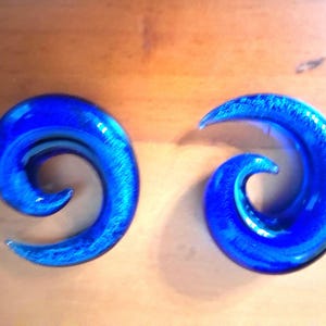 Blue gorilla glass spirals