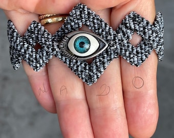 Macrame Evil Eye Bracelet, Nazar Bracelet,  Macrame Zig Zag Bracelet,Boho Beachy Bracelet,Woven pull string evil eye bracelet,Halloween