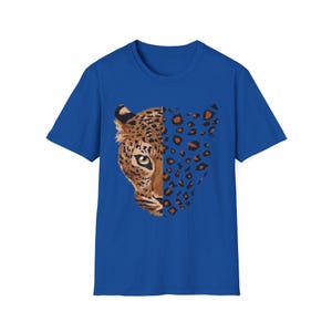 Leopard Face Graphic Tee: Unisex Animal Print T-Shirt