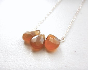 Sunset Carnelian Necklace - Short Length / Unique Fall Jewelry Libra Scorpio, Carnelian Necklace, Minimalist Jewelry, Christmas Gift for Her