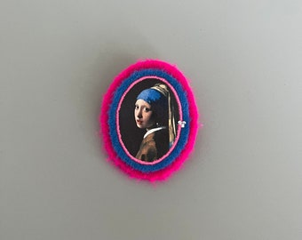 Girl with a PEARL Earring Brooch - Vermeer brooch - handmade gift for her - blue pink felt brooch - museum painting - mothers day gift