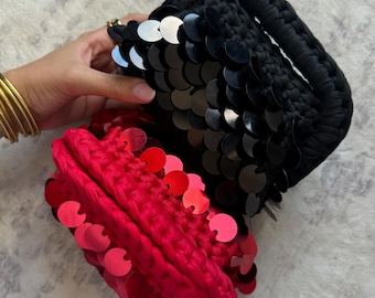 El Mini Ruby Clutch / Aprobado para estadios