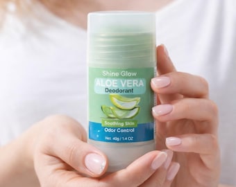 Desodorante en barra de aloe vera, sin aluminio, control suave del olor para pieles sensibles.