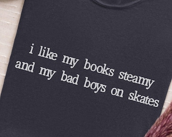 Book Lover Hockey Romance: Steamy Queer Fiction Love Shirt