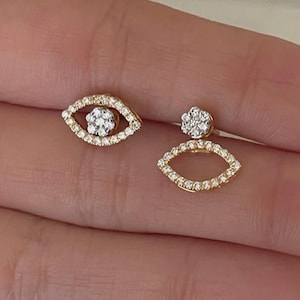 Pendientes ear jacket dorados con la firma Evil Eye y diamantes cultivados en laboratorio