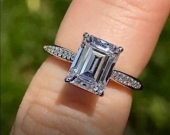 Smaragdschliff Kathedrale Verlobungsring Diamant Ehering
