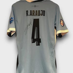 ロビン・ファン・ペルシー直筆サイン入りマンチェスター