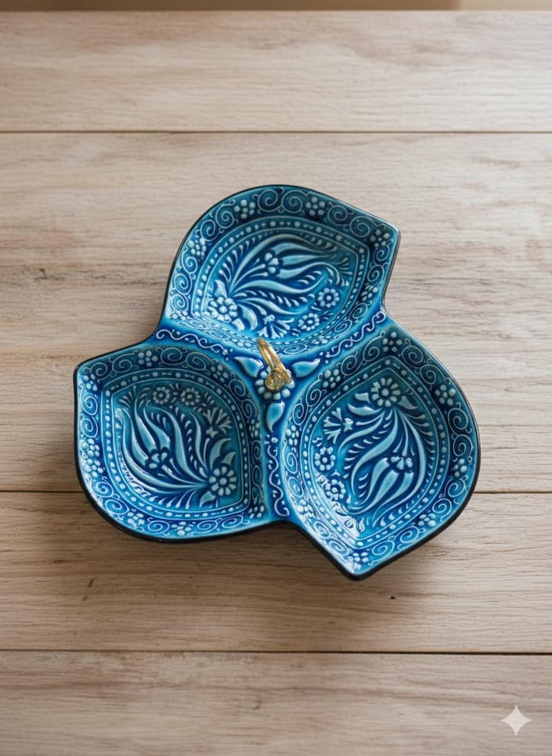 Plato de cerámica turca con divisiones, pintado a mano, plato decorativo para meze turquesa, plato decorativo para meze azul, bandeja para aperitivos de 3 secciones. Blue