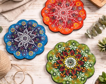 Handgemachter türkischer Keramikuntersetzer, bunte Blumenfliesenuntersetzer, Küchendekor im türkischen Stil, hitzebeständiger Topflappen, Housewarminggeschenk,