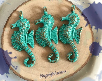 Handpainted Verdigris Patina Seahorse metal charms (18038) - 28x11mm