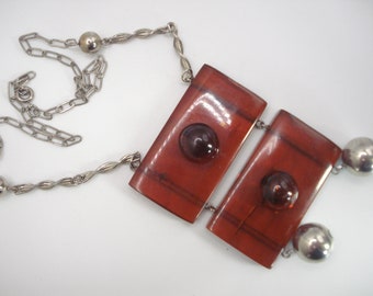 Unusual Vintage Necklace Orange Brown Plastic and Chrome