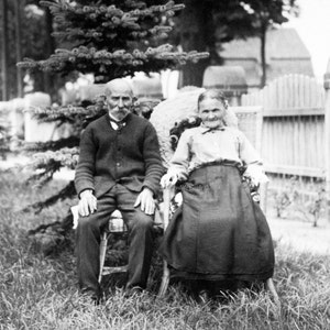 Anniversary Card - Married Couple Notecard - Grow Old Along with Me