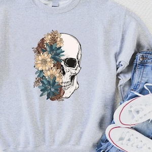 Floral Skull Crewneck Sweatshirt: Gothic Halloween Sweater