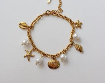 Coastal Pearl Charm Bracelet