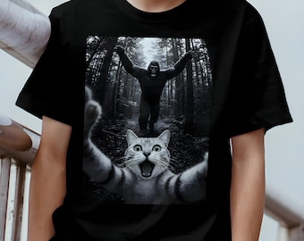 Funny Cat Selfie with Bigfoot Comfort Colors Funny Shirt Retro Style Tee