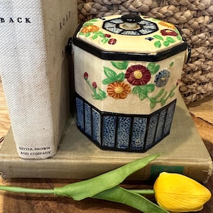 Vintage Japanese Ceramic Biscuit or Tea Jar - Mid-Century Era