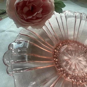 Vintage Pink Depression Glass Candy Dish – Anchor Hocking Shallow Bowl – Art Deco Style – 1930s Pink Glass Trinket or Serving Dish