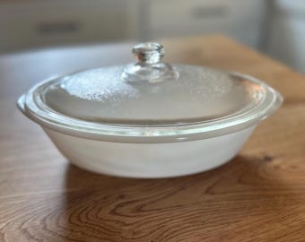 Vintage Glasbake Milk Glass Casserole Dish With Lid: 1960s-70s