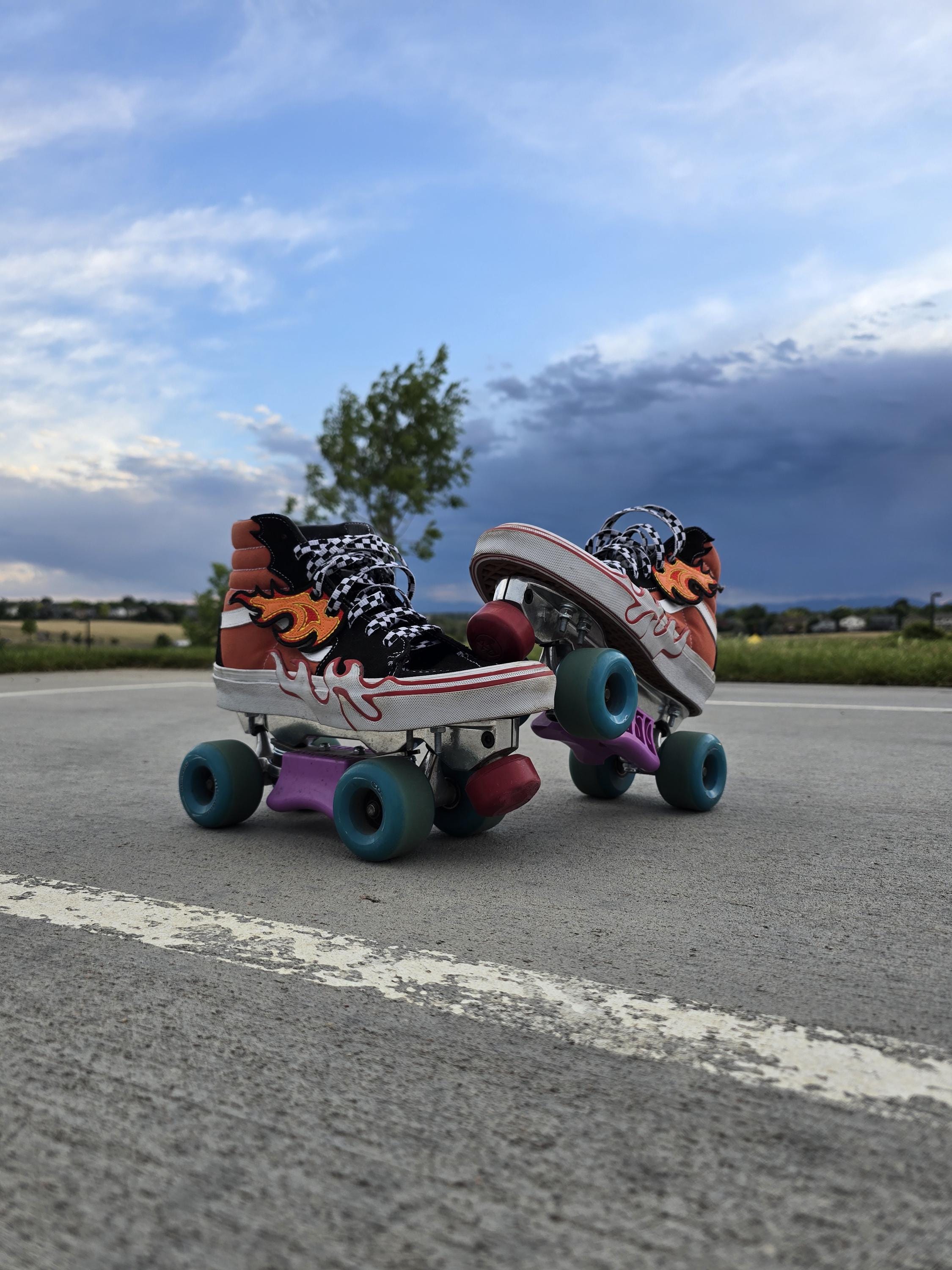 Einzelstück: Custom Vans SK8 Hi Rollschuh Avanti Aluminium