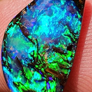 17.4mm Boulder opal free form AAA Quality 17.4 by 8.4 by 5.2 see VIDEO image 2