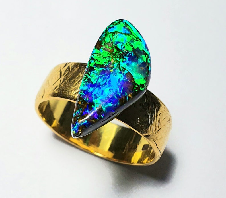 17.4mm Boulder opal free form AAA Quality 17.4 by 8.4 by 5.2 see VIDEO image 3