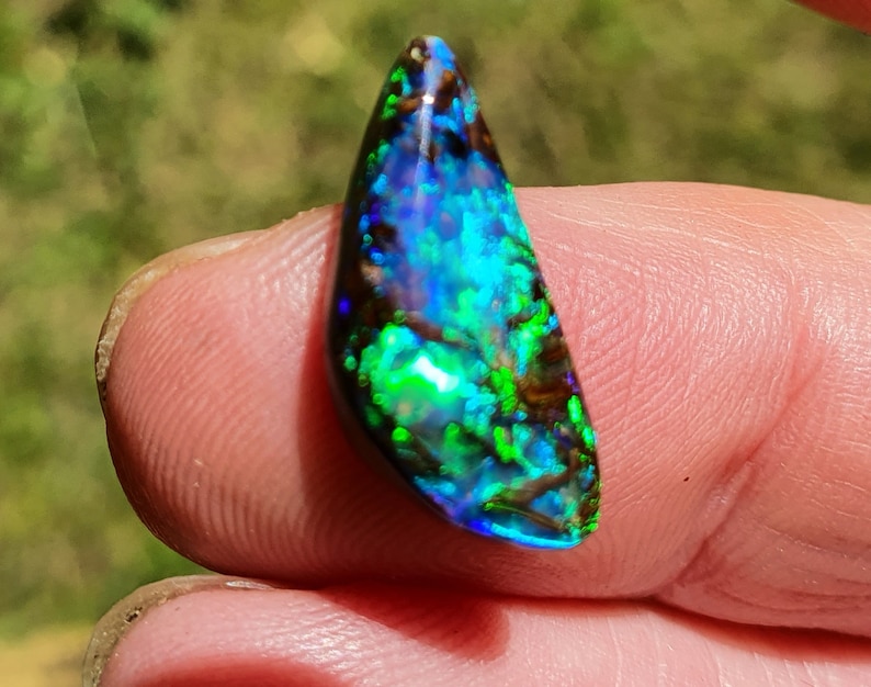 17.4mm Boulder opal free form AAA Quality 17.4 by 8.4 by 5.2 see VIDEO image 4