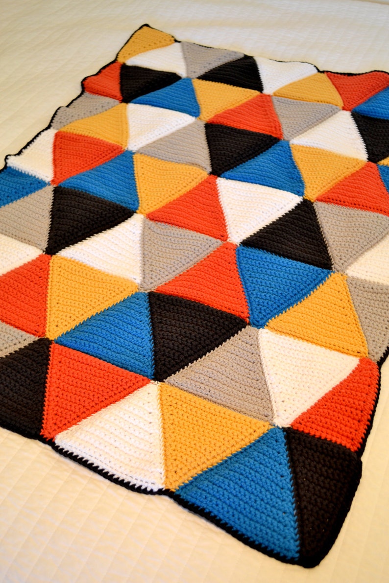 Crochet Triangle Blanket Pattern image 2