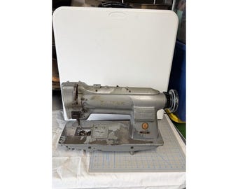 Vintage Singer 211W155 Industrial Sewing Machine Head Turns As-Is
